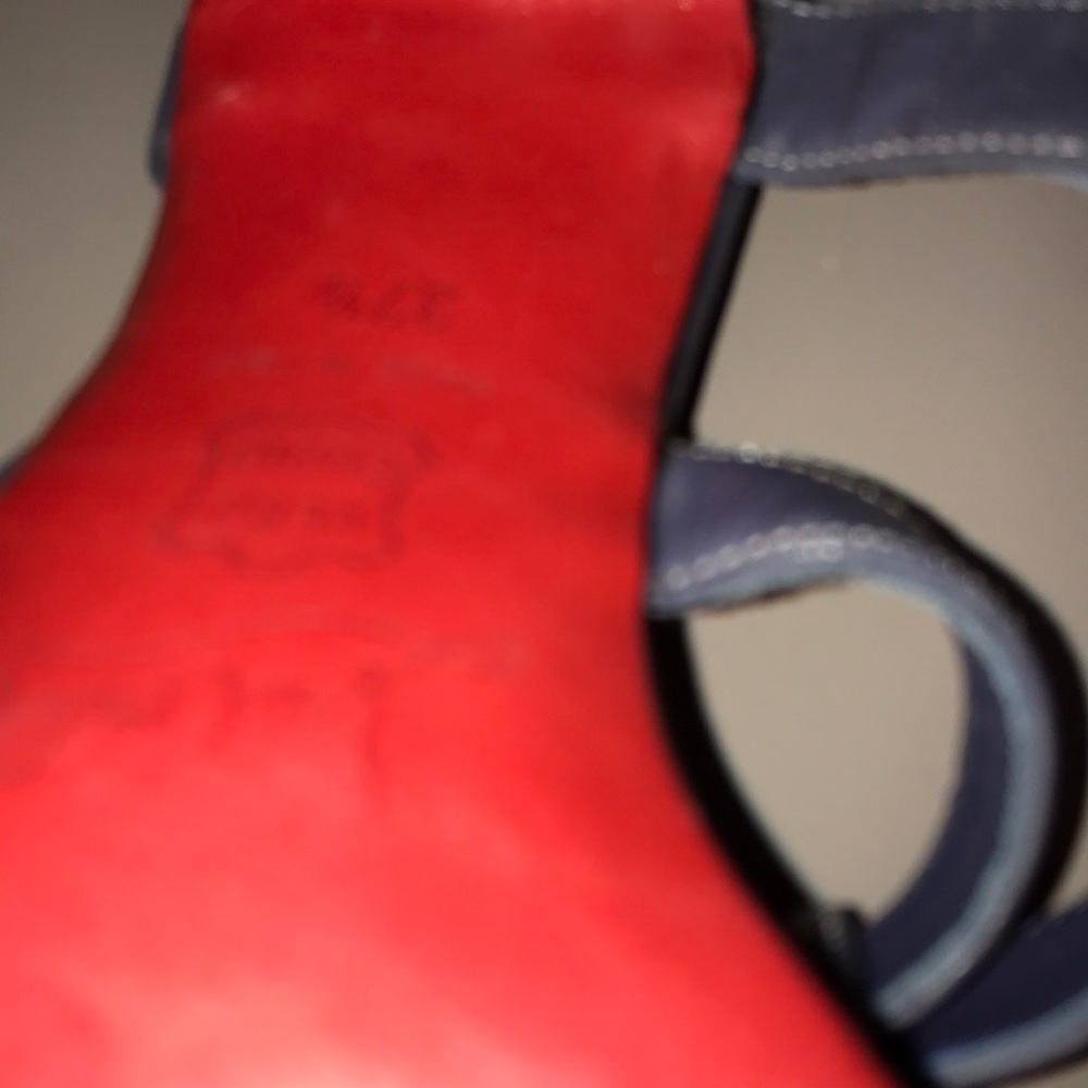 NWOT CHRISTIAN LOUBOUTIN SANDALS - Picture 7 of 7